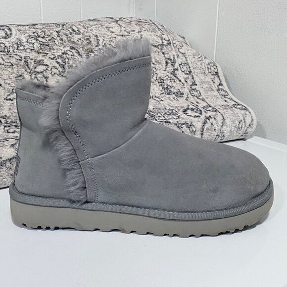 UGG Women's Classic Mini Fluff High-Low Boot in Gray-Blue Size 9 - Picture 2 of 8